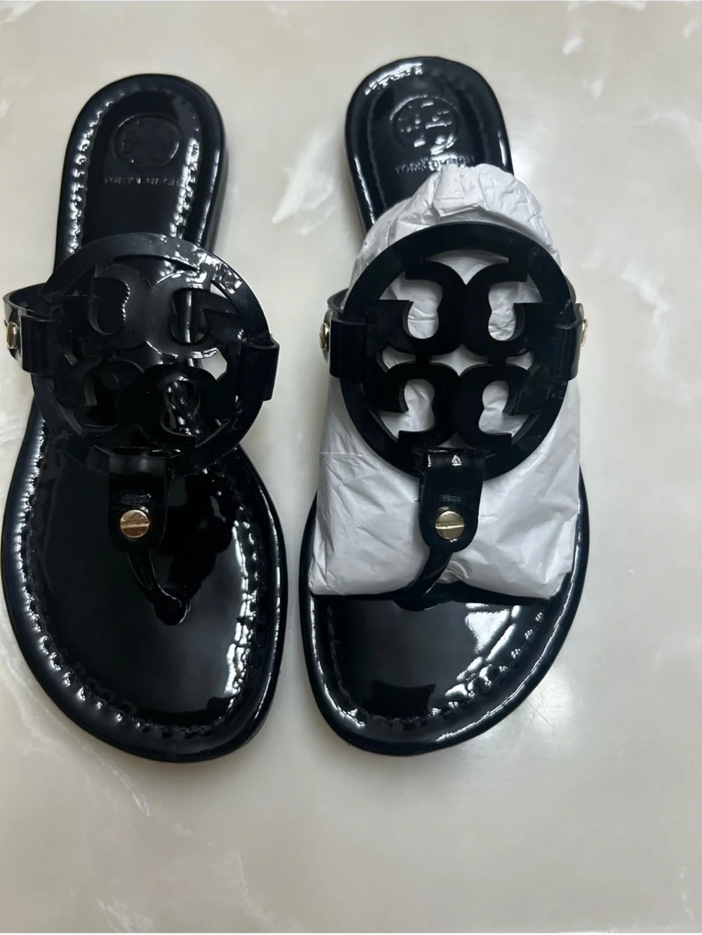 Tory Burch Black Patent Logo Thong Sandals - Women